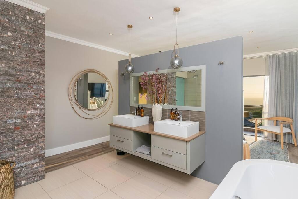 Luxury Views + Excellence - Pezula No Loadshedding Vakantiehuis *